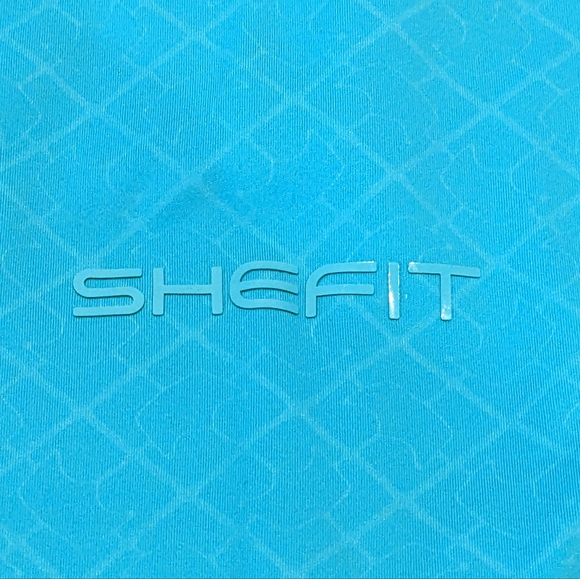 SHEFIT - Boss Leggings w/ Mesh Laundry Bag - Picture 2 of 4